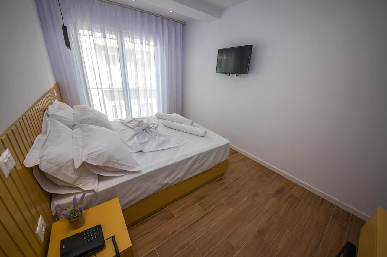 Hesperus Hotel Vlorë Exterior foto